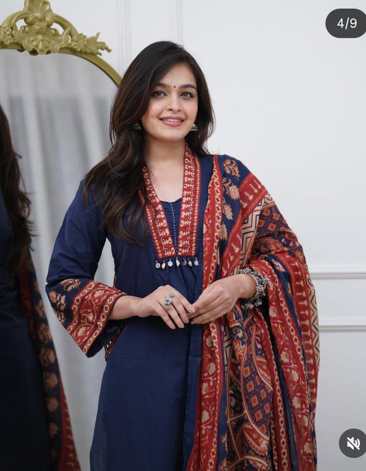 Elegant Blue Kurta Set with Traditional Printed Dupatta