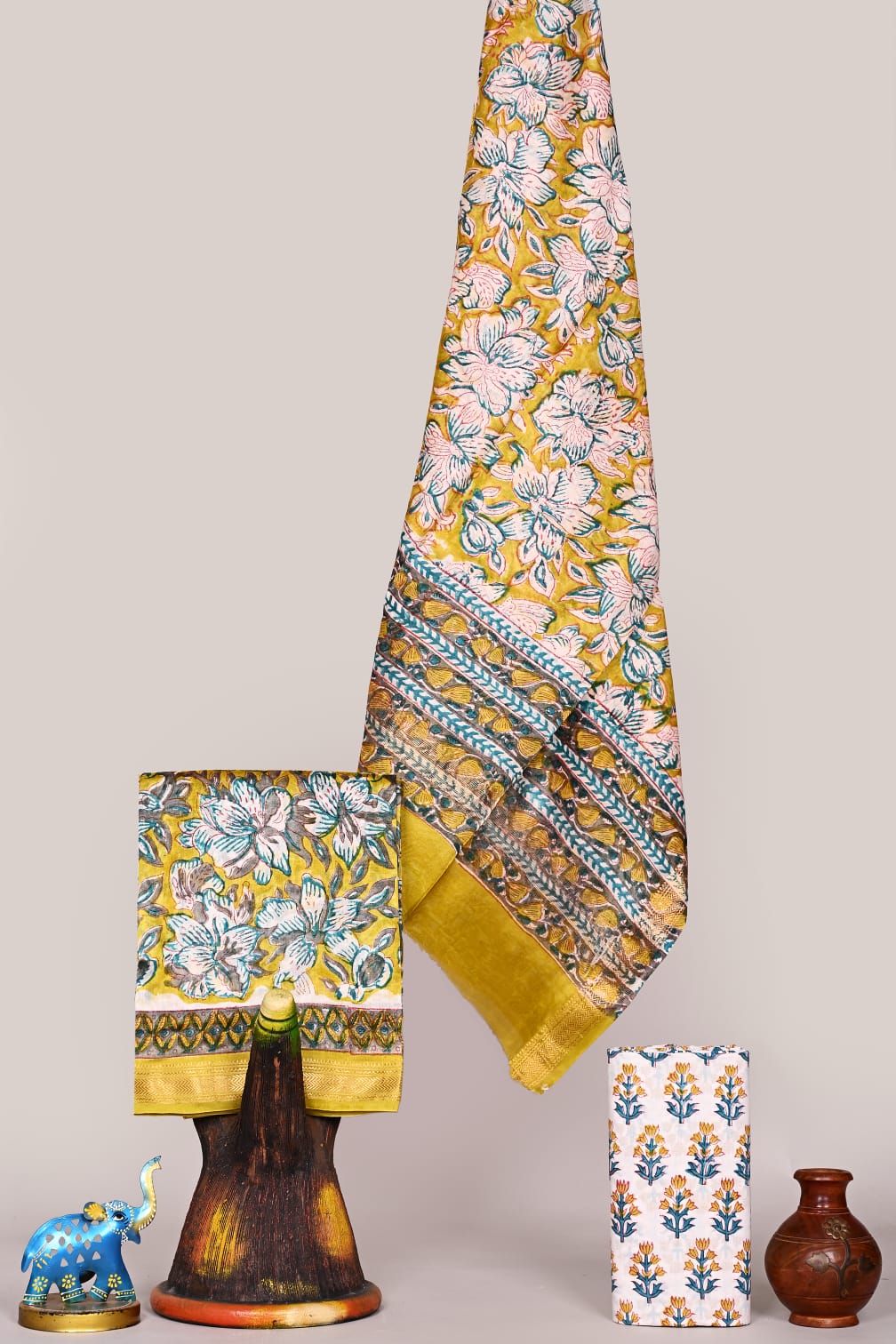 Hand Block Print Maheshwari Silk Geecha Border Suit