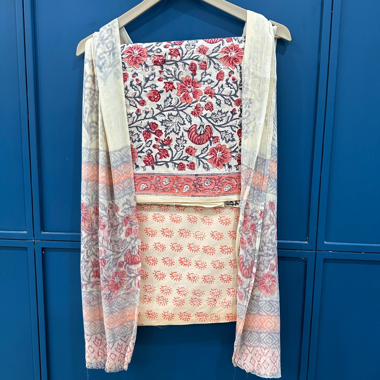 Bagru Hand Block Print Cotton Suit With Chiffon Dupatta (53)