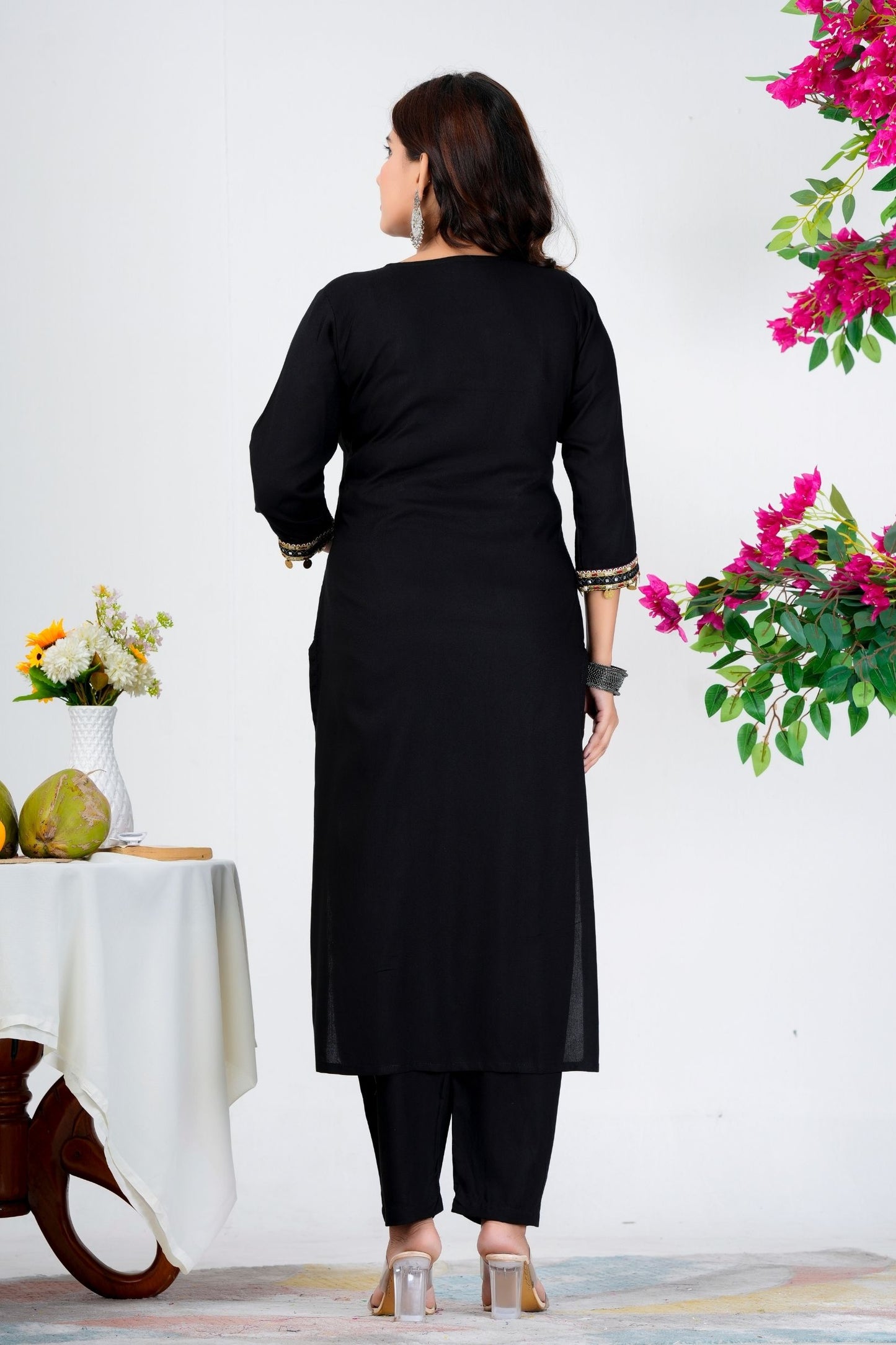 Pure Cotton Kurta With Trousers & Chiffon Dupatta