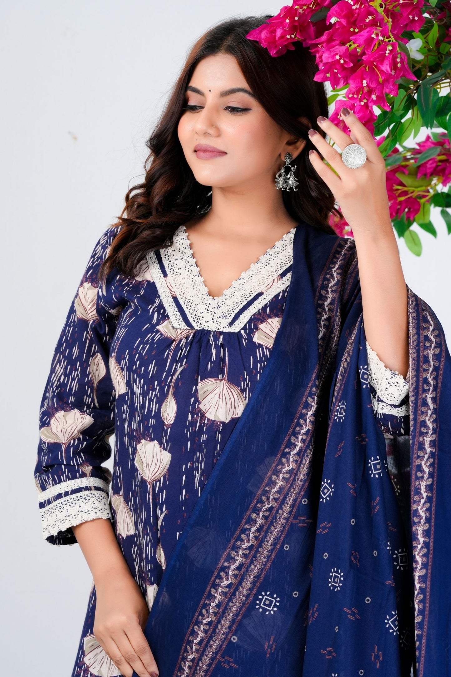 Floral Printed Pure Cotton Kurta With Trousers & Mulmul Dupatta 5