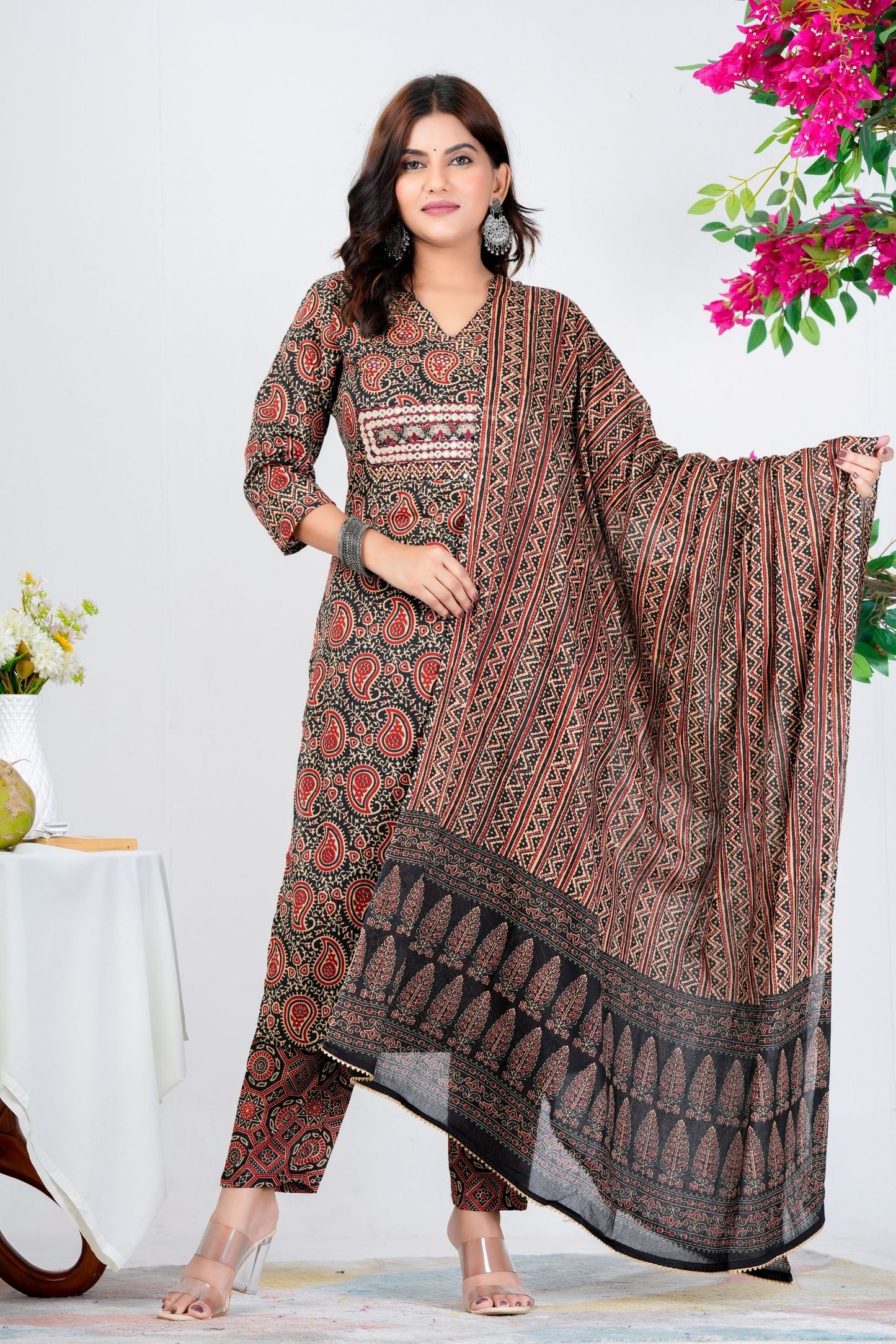 Jaipuri Printed Pure Cotton Kurta With Trousers & Mulmul Dupatta