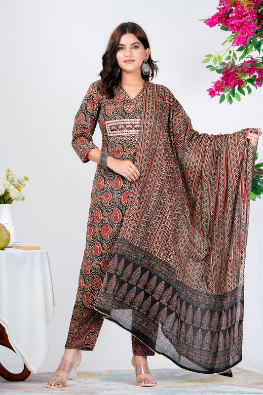 Jaipuri Printed Pure Cotton Kurta With Trousers & Mulmul Dupatta