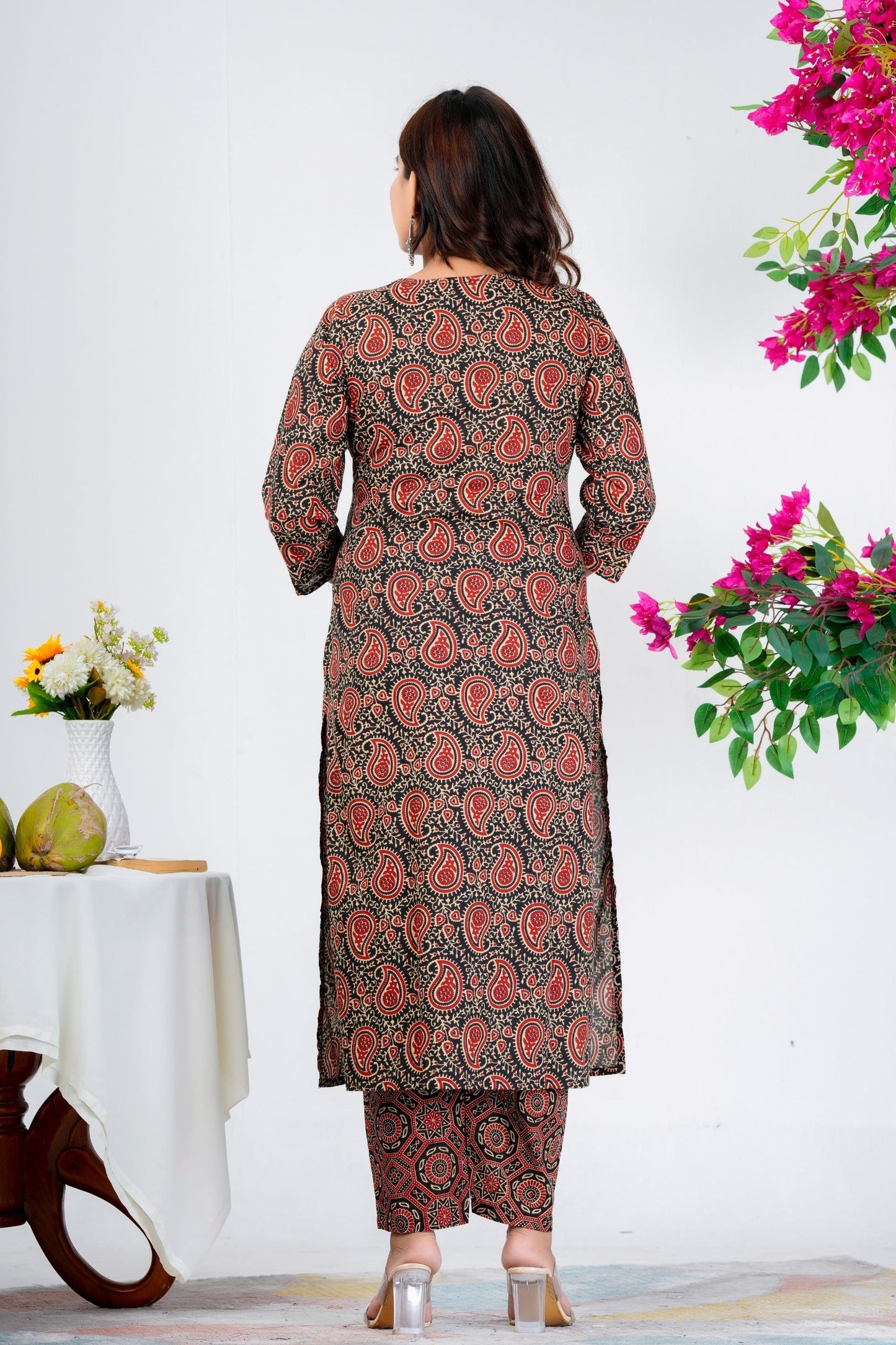 Jaipuri Printed Pure Cotton Kurta With Trousers & Mulmul Dupatta