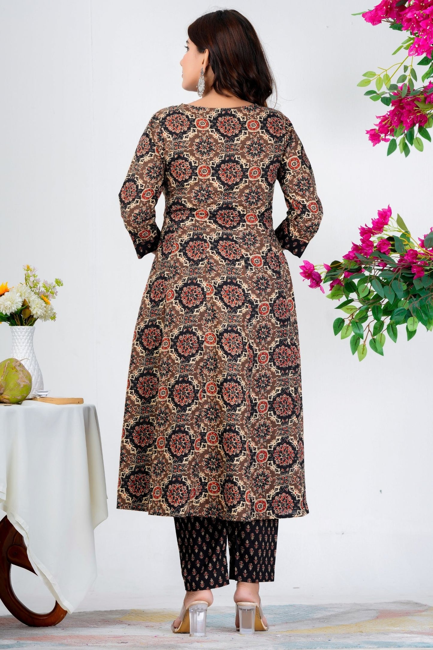 Jaipuri Printed Pure Cotton Kurta With Trousers & Mulmul Dupatta