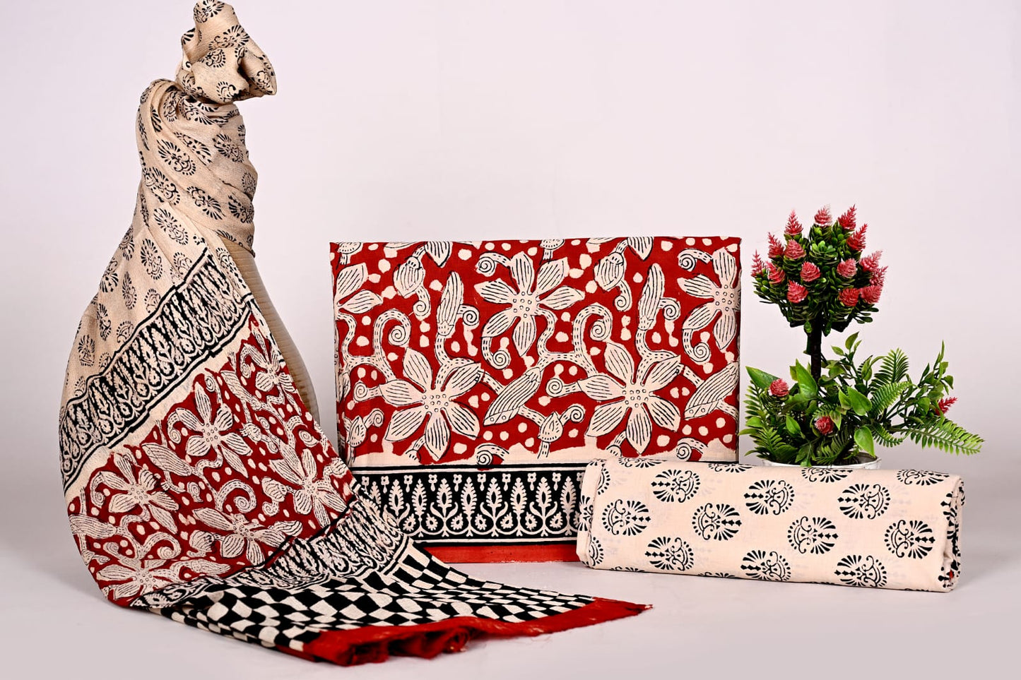 Hand Block Print Cotton Suit With Chiffon Dupatta (50)