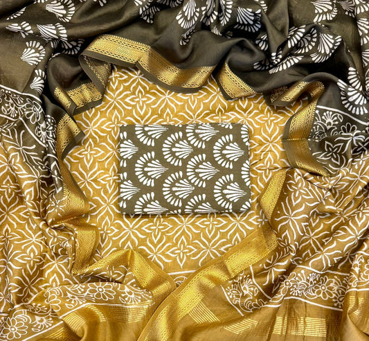 Elegant Maheshwari Silk Suit -Traditional Grace with Modern Touch