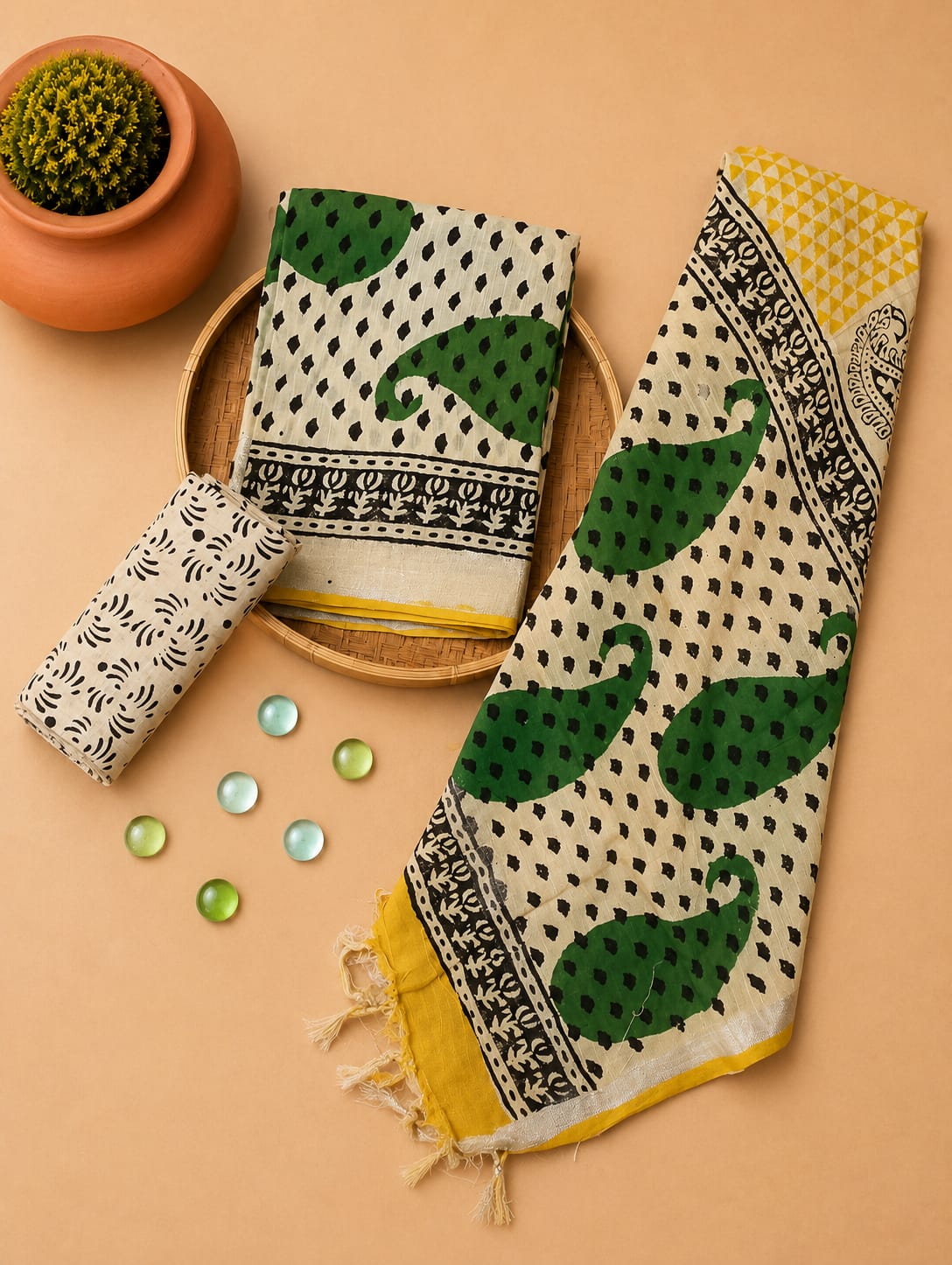 Premium Hand Printed Lilen Suit With Lilen Dupatta