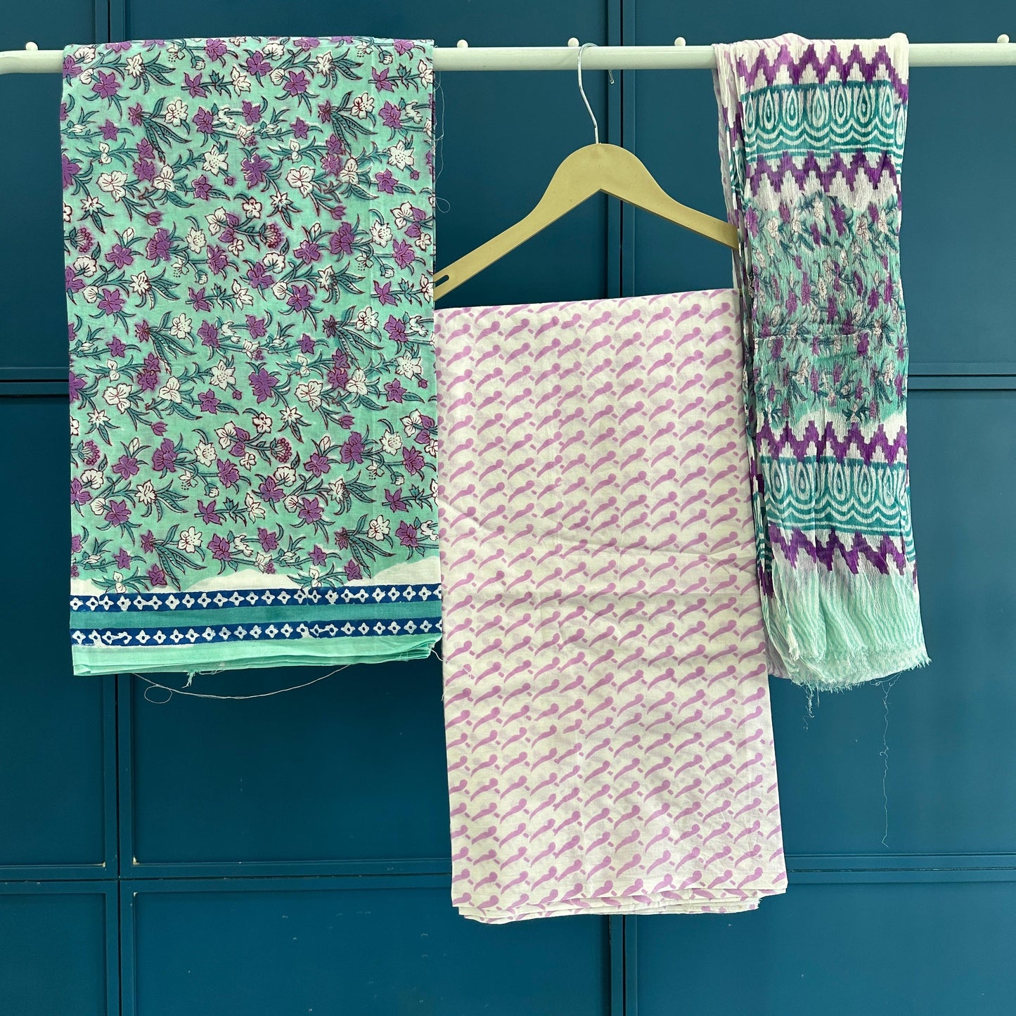 Hand Print Organic Cotton Suit With Chiffon Dupatta